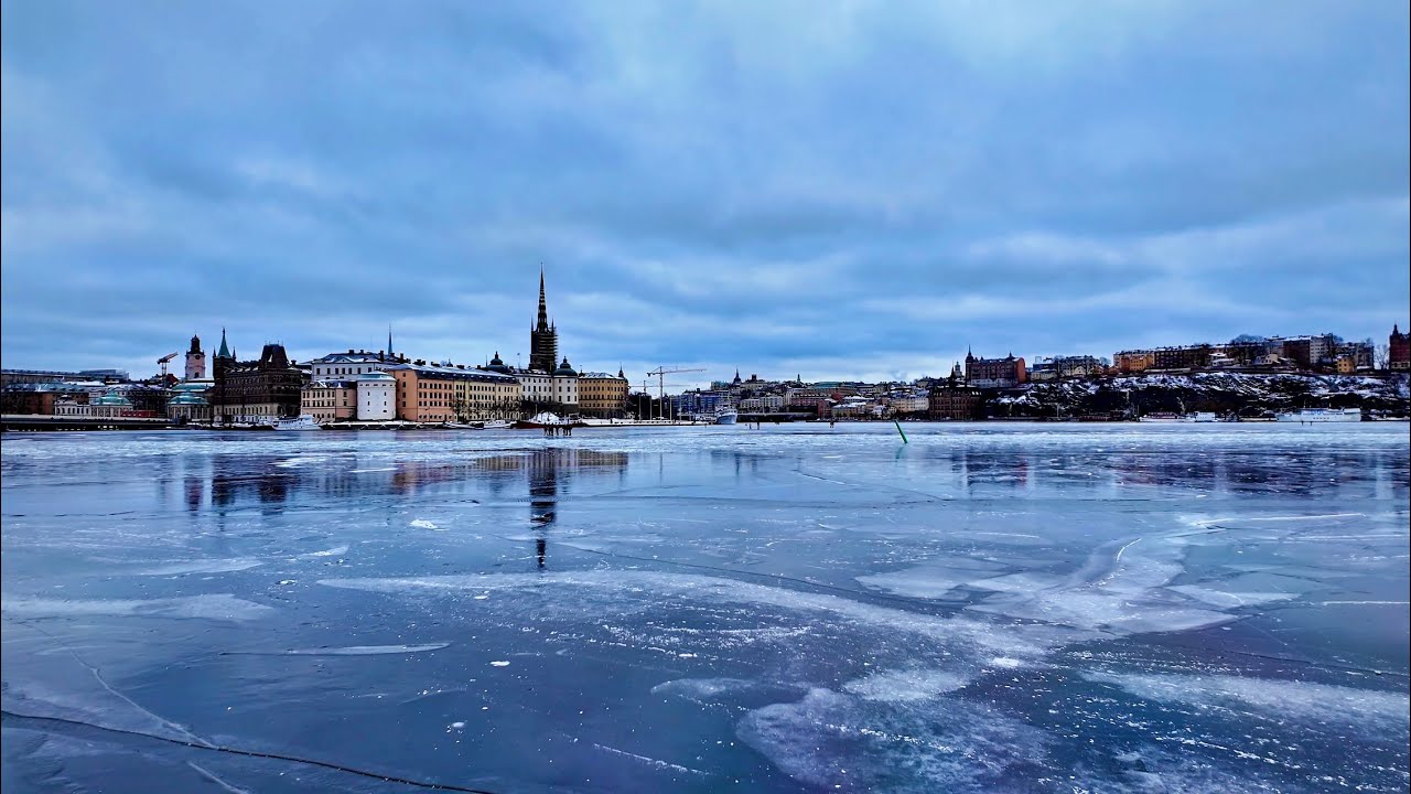 Stockholm Winter Walk 🇸🇪❄️ | −11°C Lunch Walk: City Hall → Norr Mälarstrand • Pasta Stop (4K))