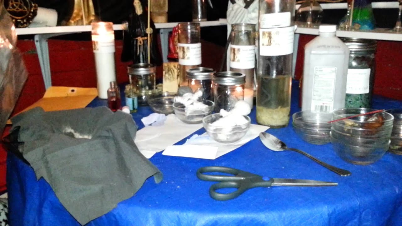 Muneco rompe da&ntilde;o y abre camino