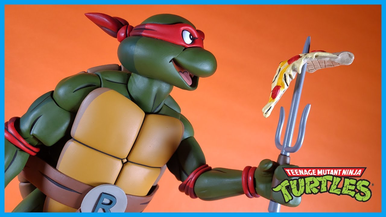 NECA Toys 1/4 Scale Teenage Mutant Ninja Turtles GIANT SIZE RAPHAEL Action Figure Review