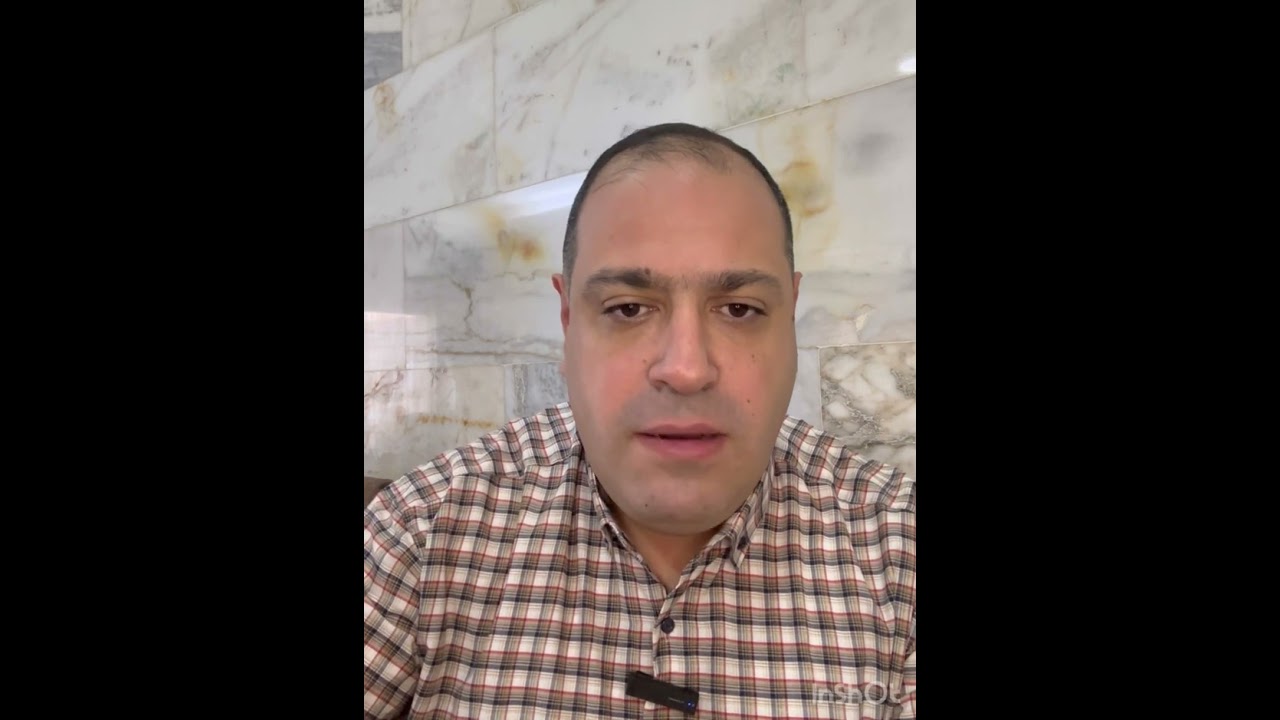 هل يوجد علاقة بين اللقب العلمي والعمل كمقيم بحوث للمجلات العلمية ؟؟؟