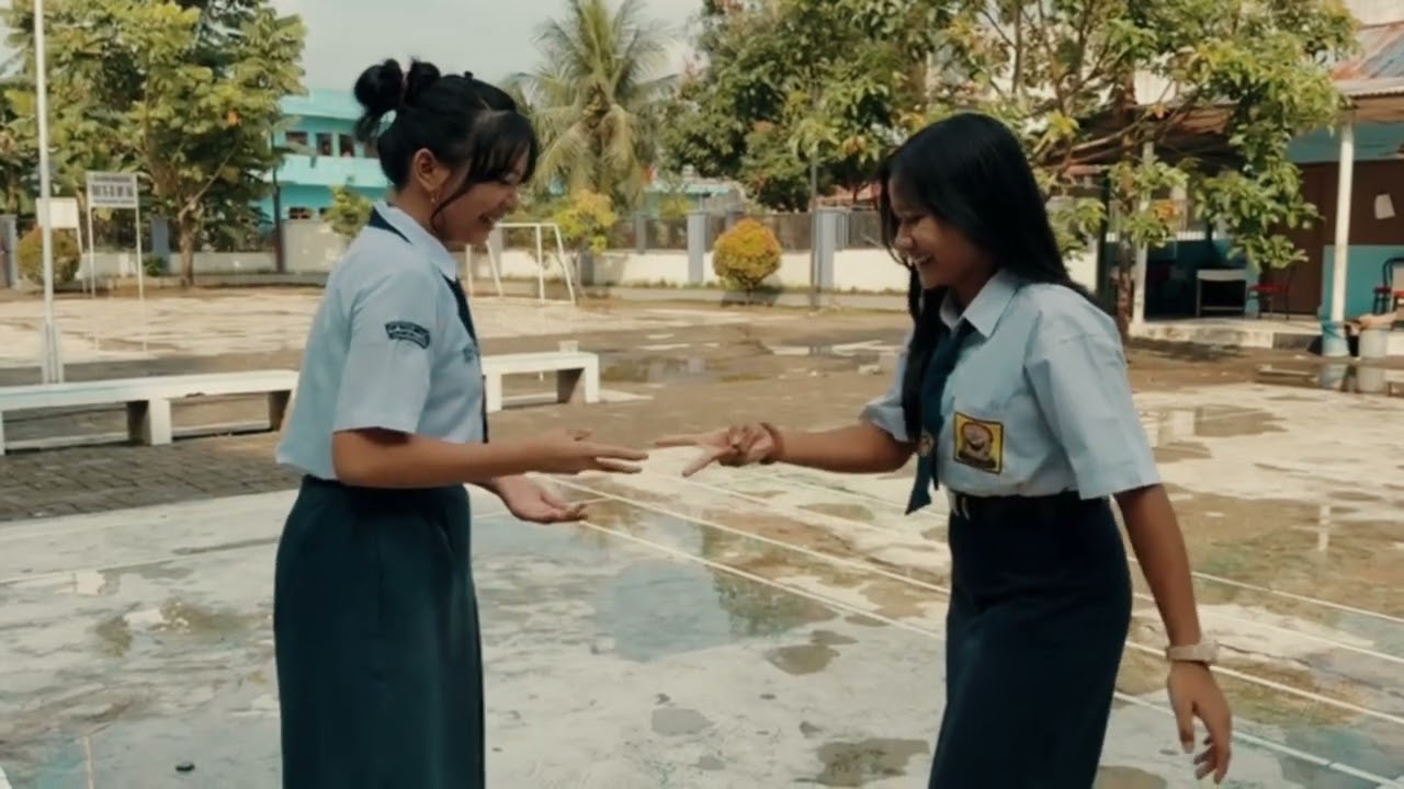 Janji di Bangku Belakang [Cipt. Elinudin Ndraha]