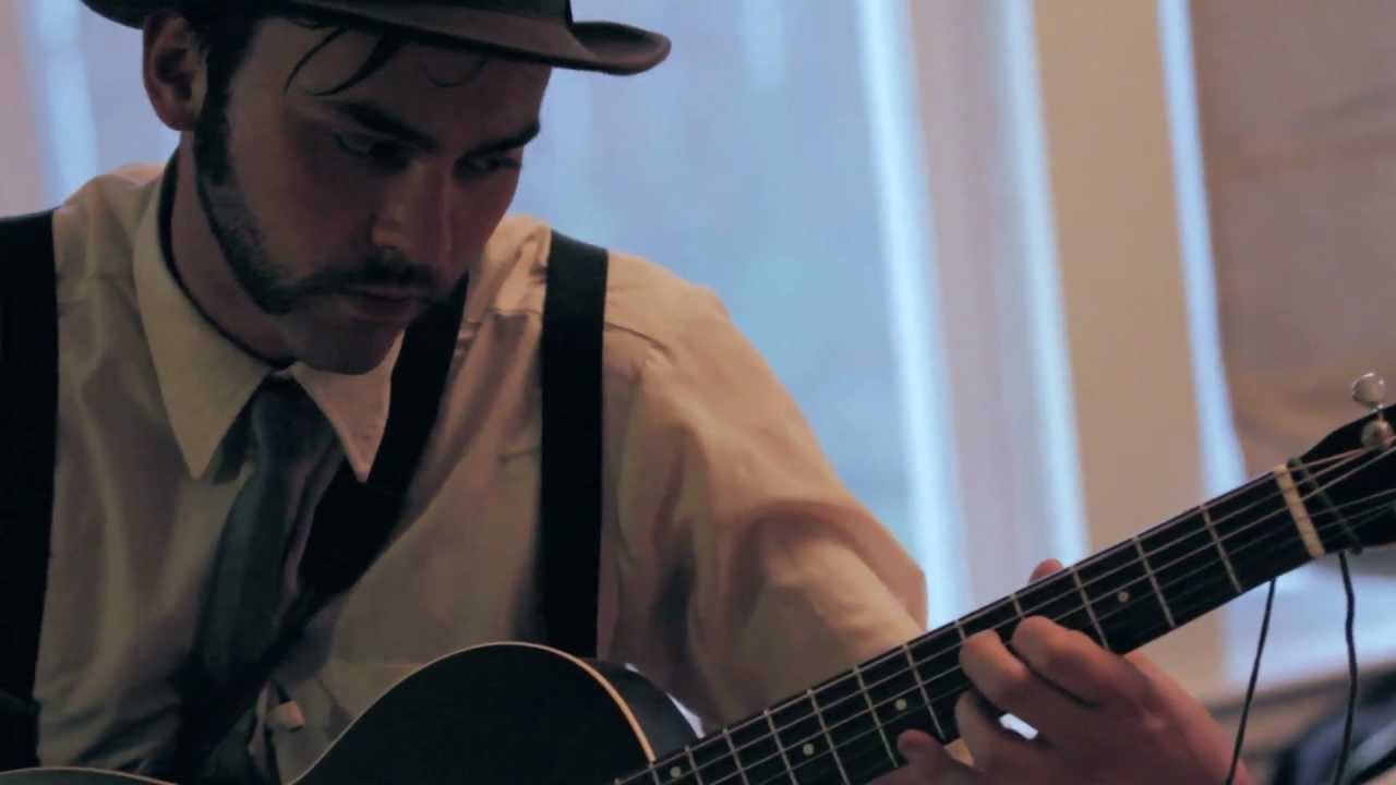 Shakey Graves - "Built to Roam"