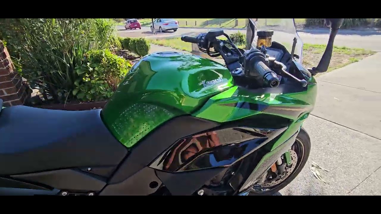 Kawasaki ninja 1100sx se with #ixil full system and no baffle