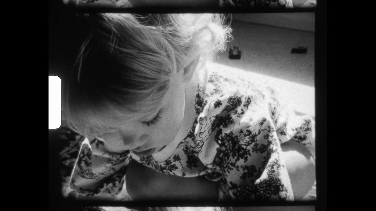 Film Out Super 8 - iPhone