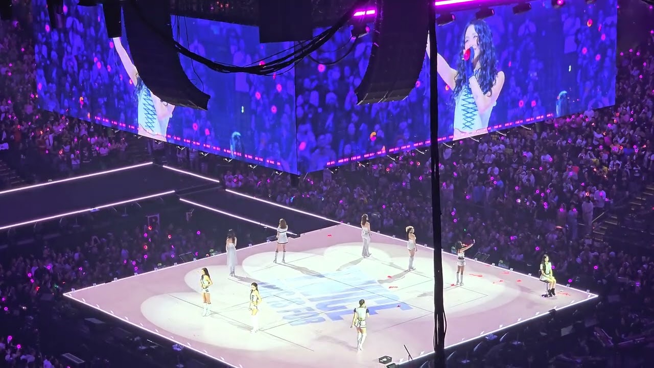 TWICE World Tour THIS IS FOR - (Intro) 🙂👋❤️ #twice #once 