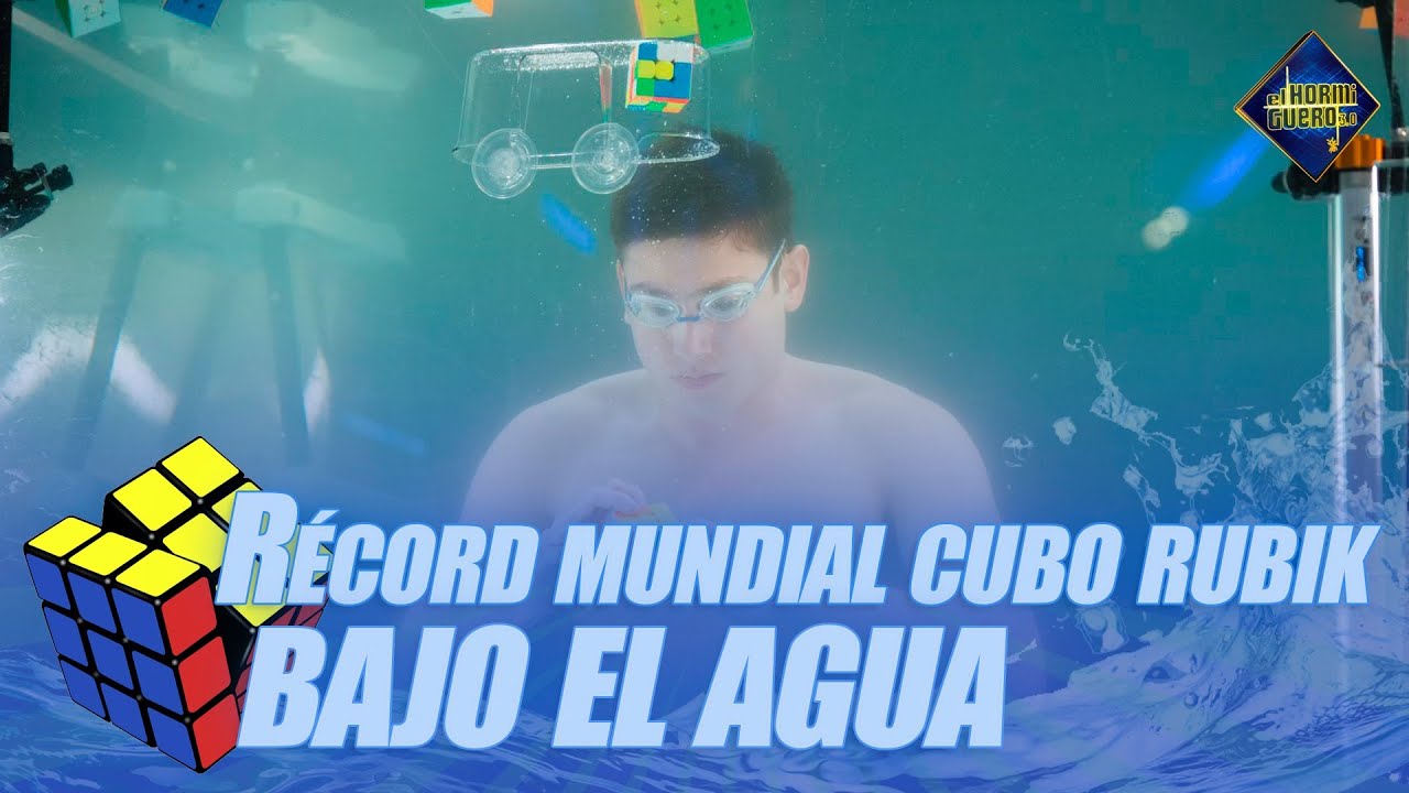 Kevin Hays bate un récord mundial completando 10 cubos de rubik bajo el agua - El Hormiguero