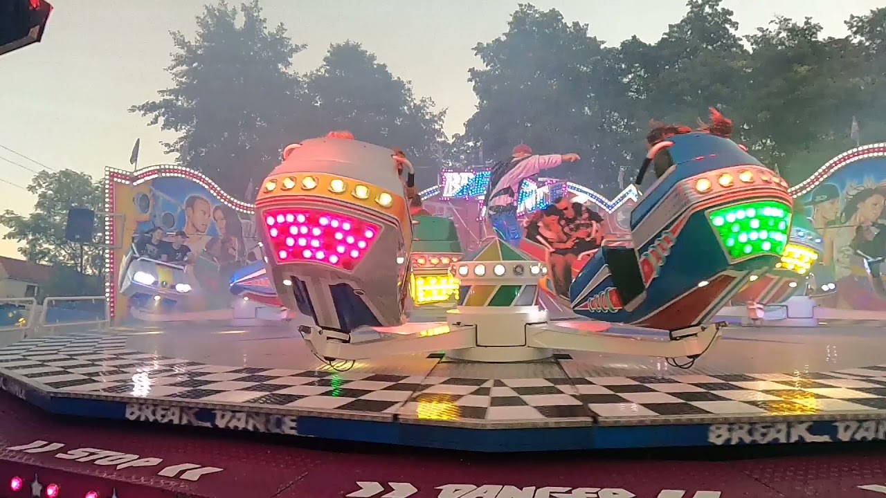 svatováclavská pouť 2021 - Break dance off-ride