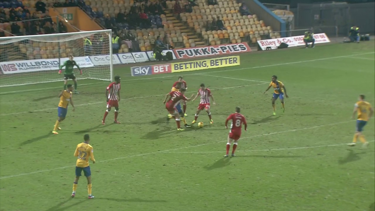 Mansfield v Accrington