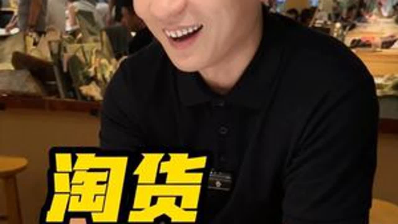 懂翡翠的人，就知道这手白底青的含金量了！！！