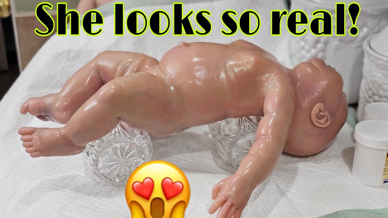 Bath time for full body silicone doll & painting silicone baby doll 👶🏻 The damage is your fault!!