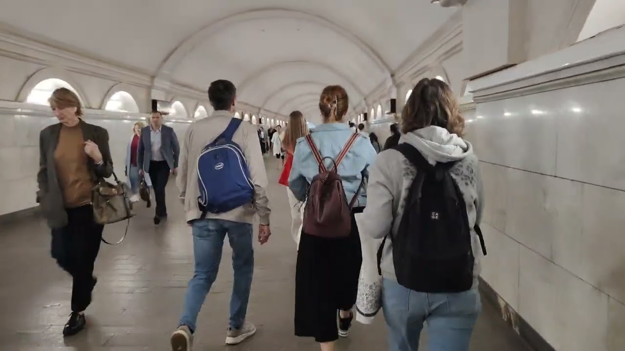 Переход 1955 года постройки, между станциями #metro Павелецкая-радиальная и Павелецкая-кольцевая.