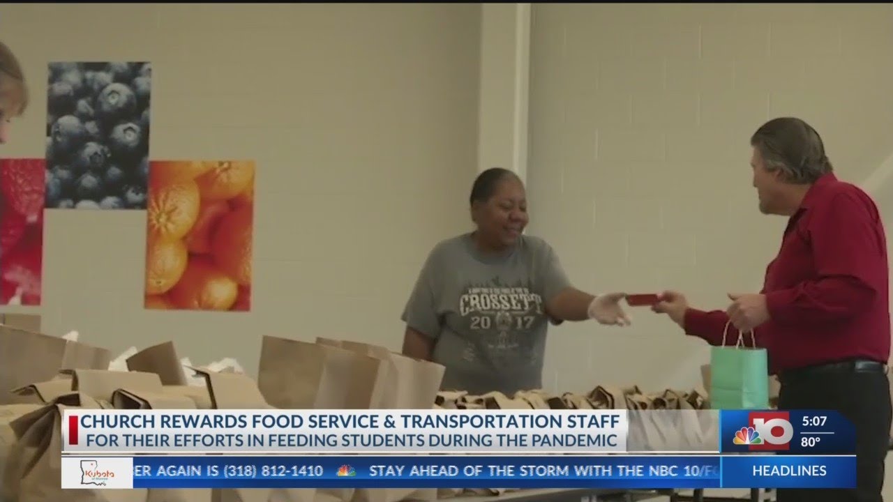 First Church of God rewards Crossett School District employees with gift cards for services provided