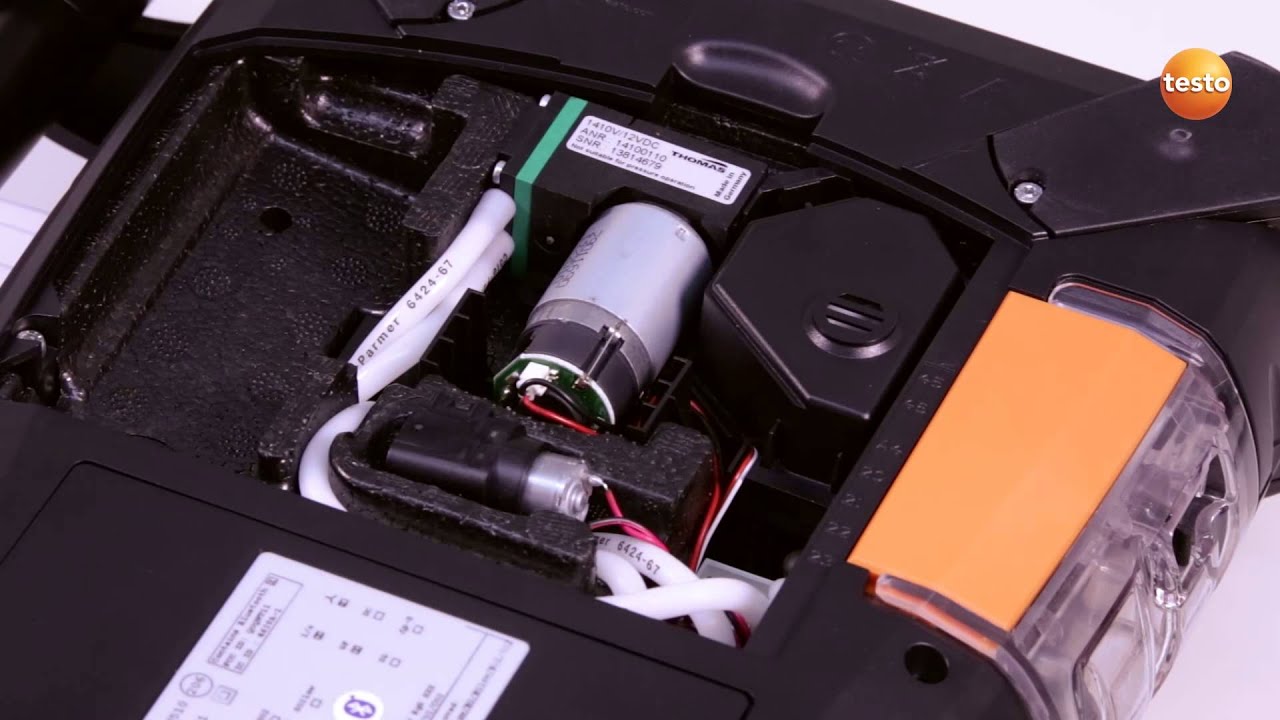 testo 350: het verwisselen van de oplaadbare batterij