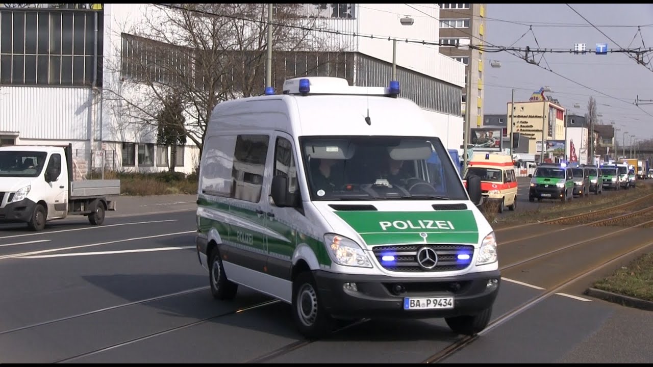 Blockupy Demonstration in Frankfurt am 18.03.2015 [Polizei im Großeinsatz] -10 MIN EINSATZFAHRTEN-