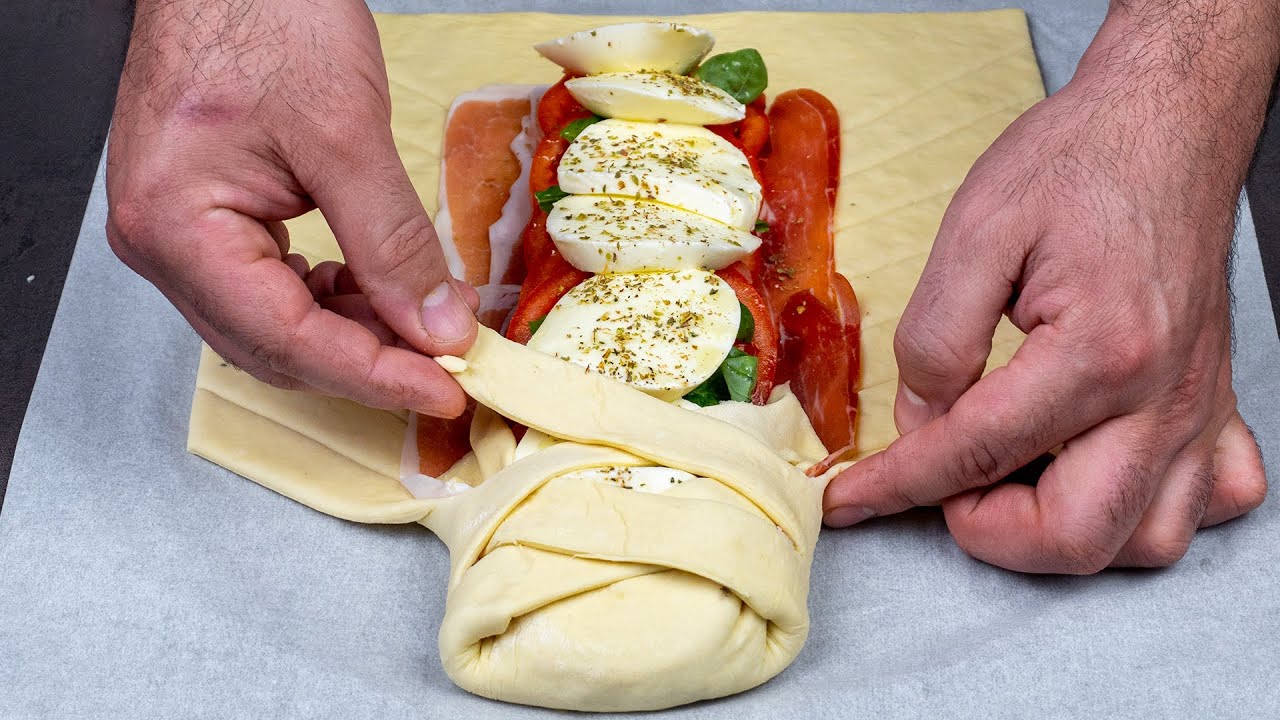 ¡Aperitivo Caprese al horno! - Rollo de masa de hojaldre para una cena especial