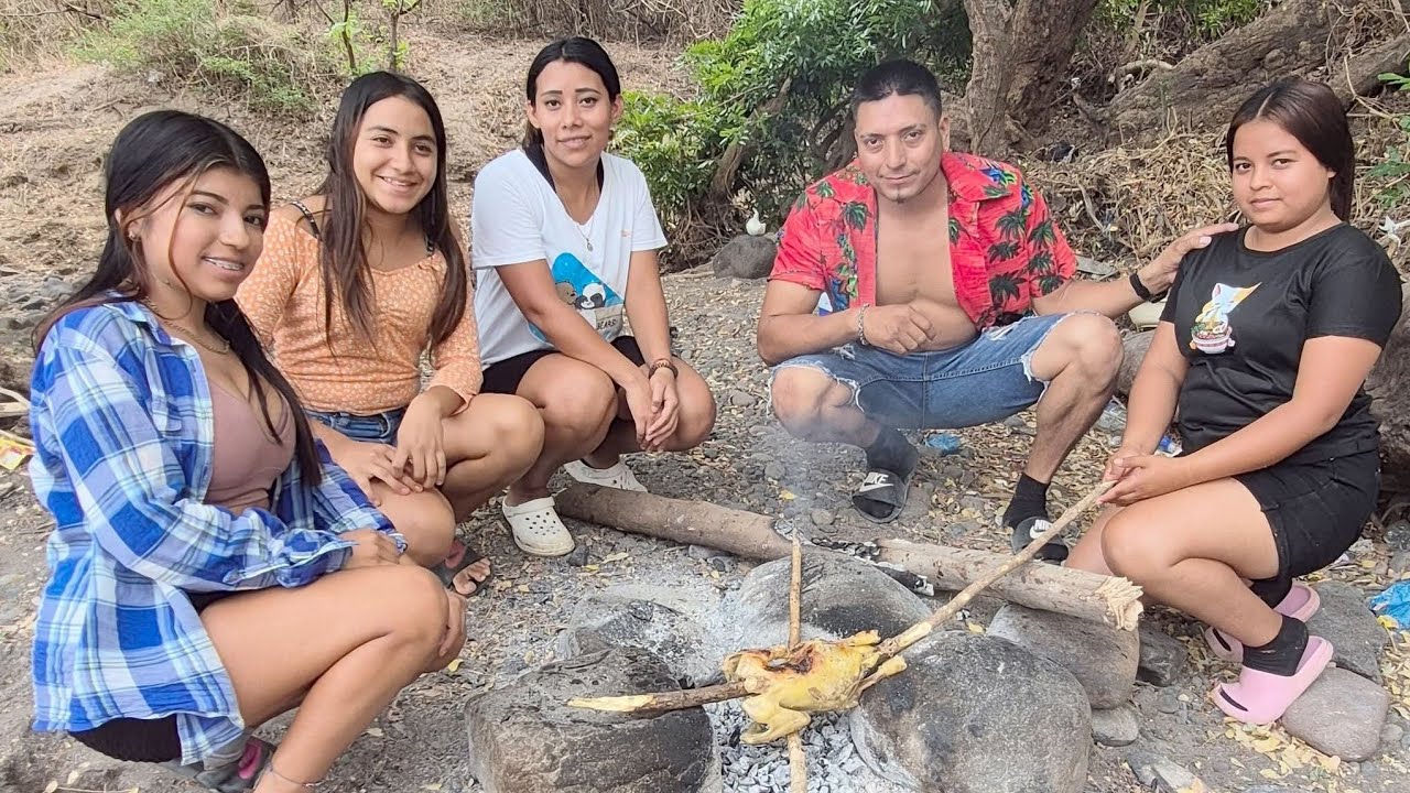 🛑Asi Disfrutamos Una Rica Sopa de Gallina a la Orilla del Rio Torola/Salvadoreños 503