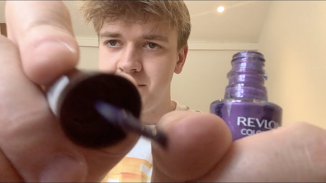 ASMR doing your makeup but I still don't really have a clue how to do makeup