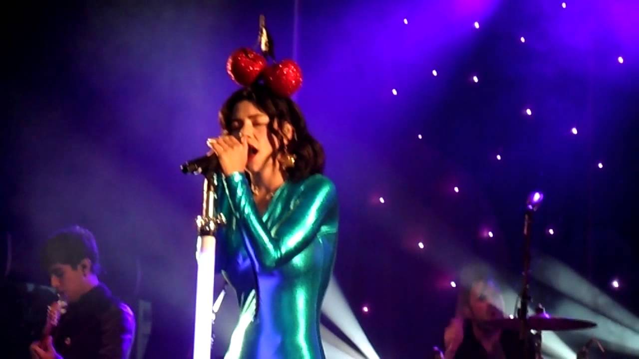 Marina and The Diamonds - Forget live