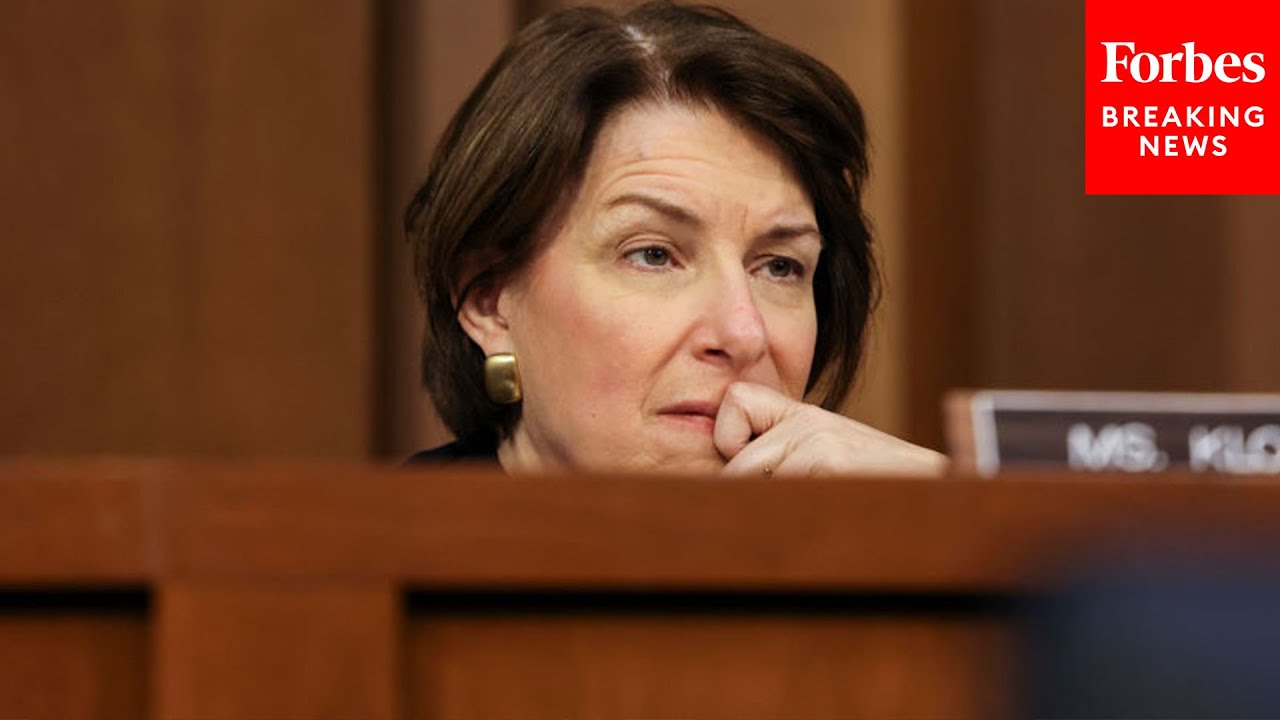 Amy Klobuchar Grills Apple Exec On Possible App Store Antitrust Issues