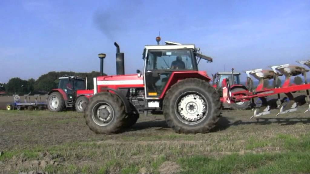 massey fergusons at work
