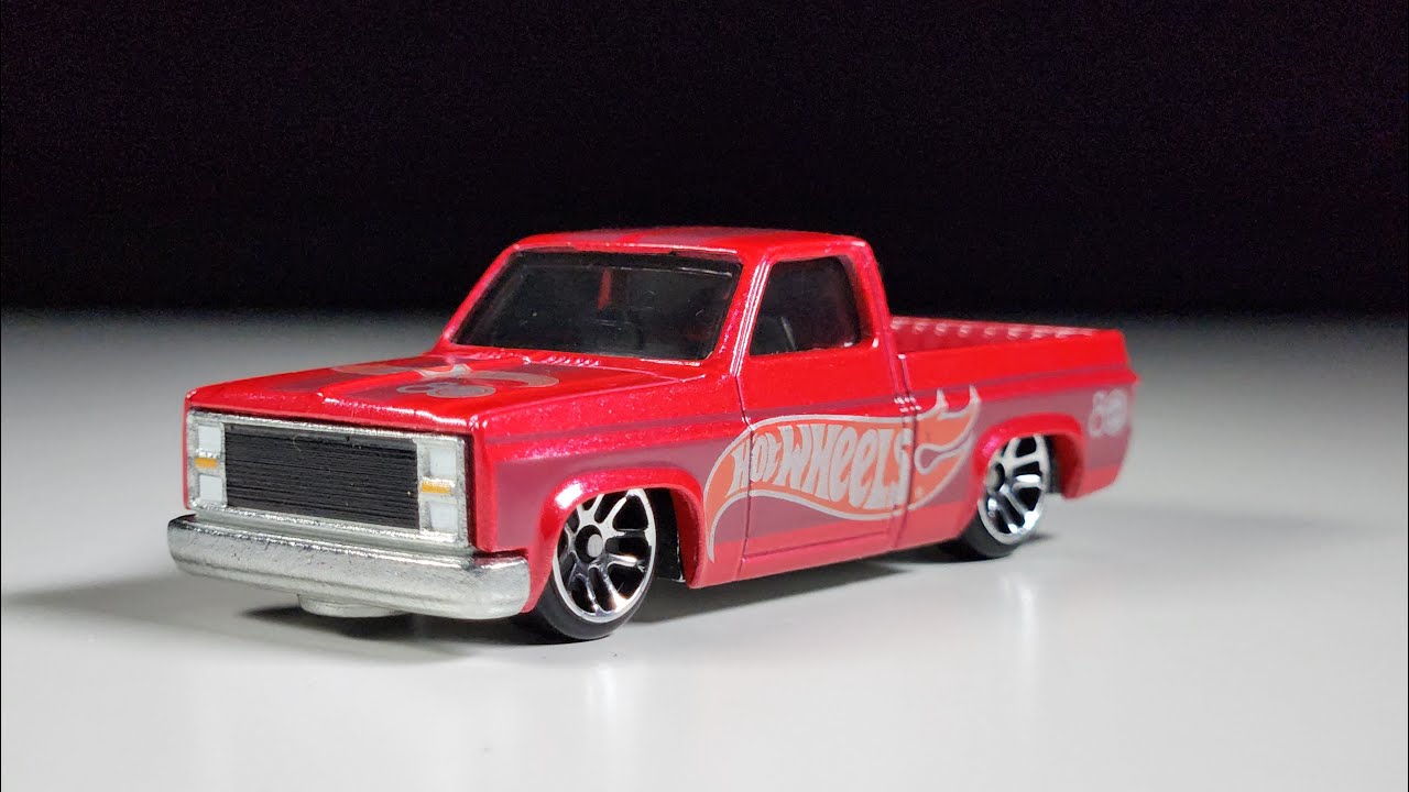 HAPPY NEW YEAR! | Special Presentation: Mattel 80th Anniversary Multipack | Hot Wheels '83 Silverado