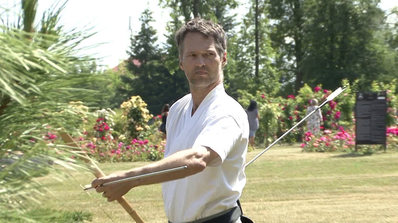 Kyudo - Jeden v&yacute;střel z japonsk&eacute;ho luku