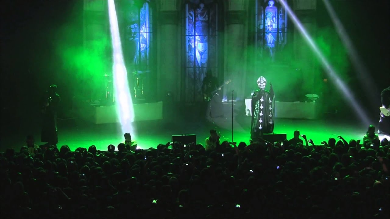 Ghost en Chile 2014 - Ghuleh/Zombie Queen - Teatro Caupolicán, Santiago