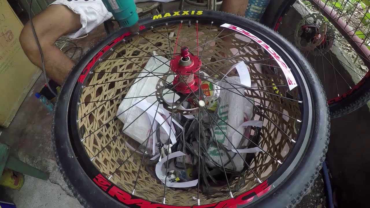 RACEFAce decals installation MOV