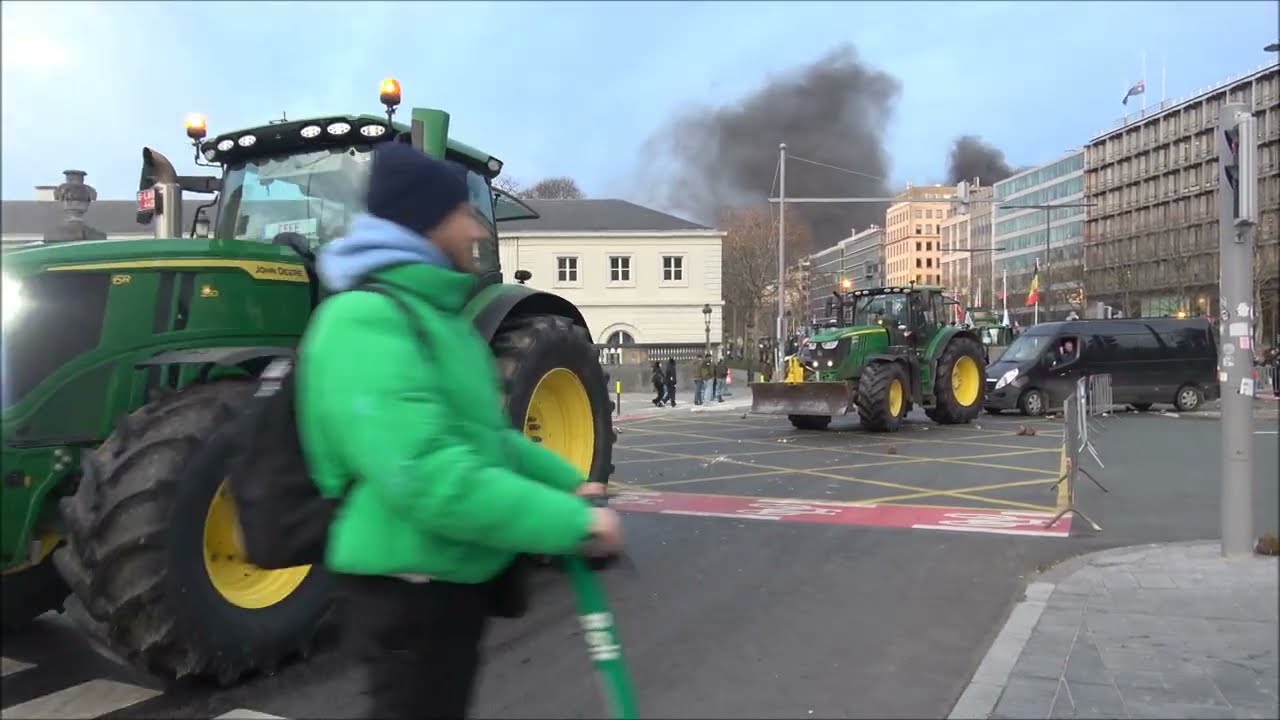 Farmers Leaving Brussels in a chaos