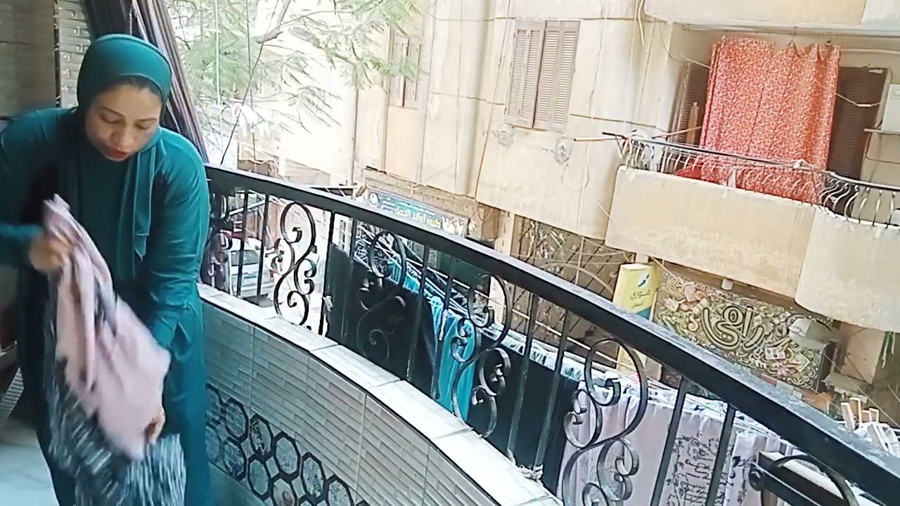 روتين يومي وتنظيف البالاكون و صالون ❤️😍🤩😘🥰