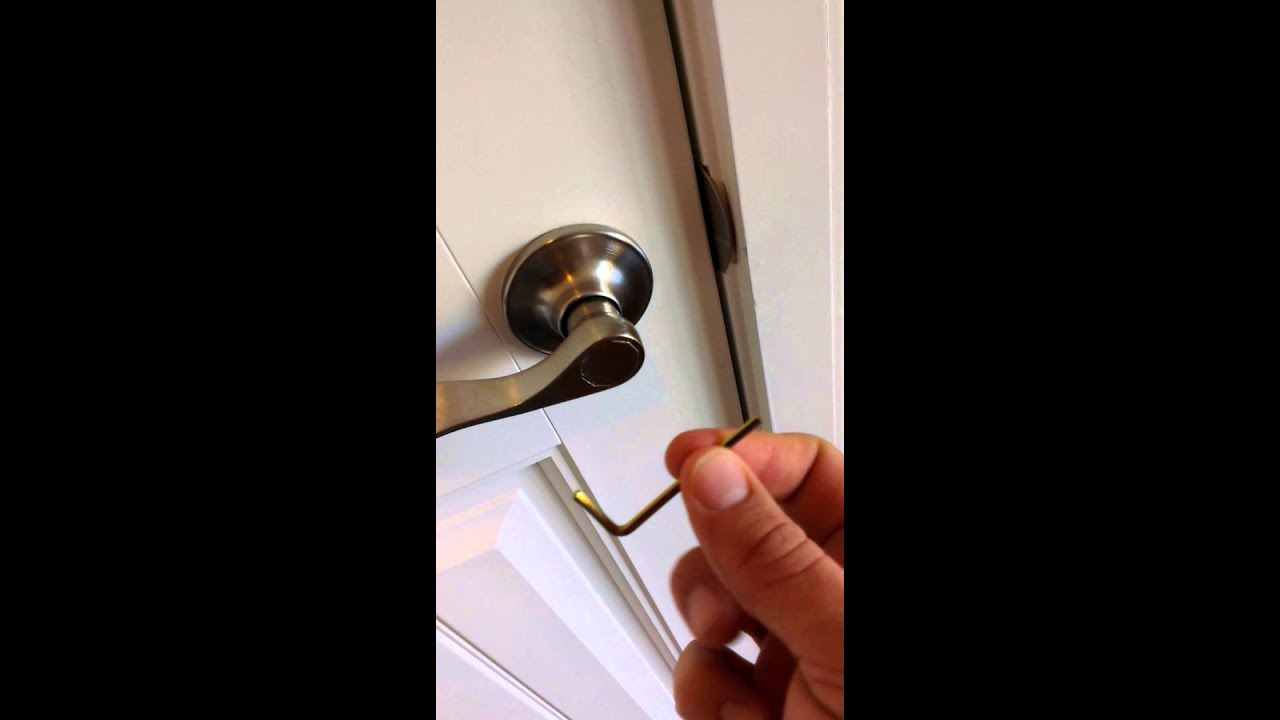 Easy child proofing on reversible door handles