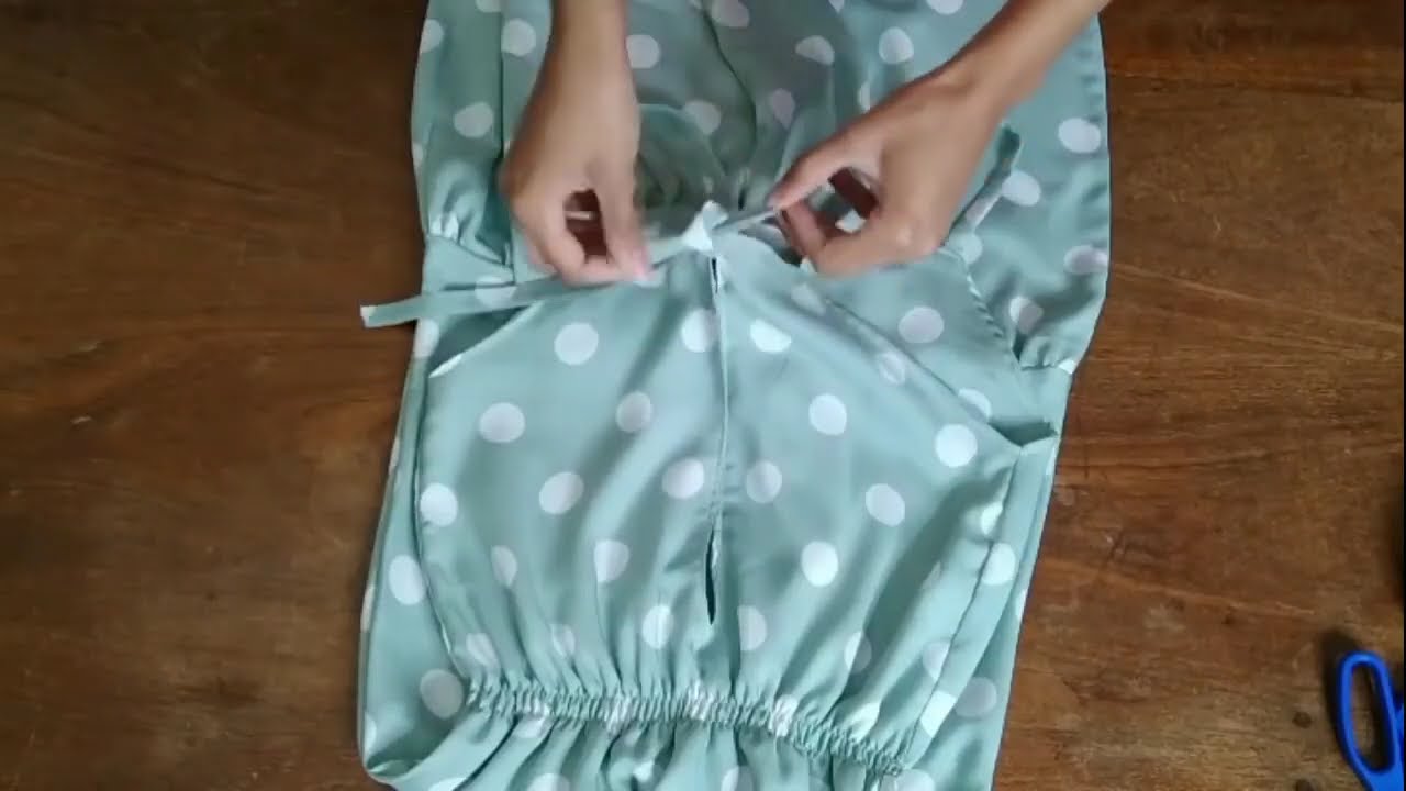 Vestido com alça e babado. Corte simples para iniciantes.  DIY