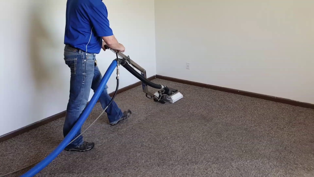 Some grungy apt cleaning with my Brother Kirk Saiger and the Zipper SS Super Spinner