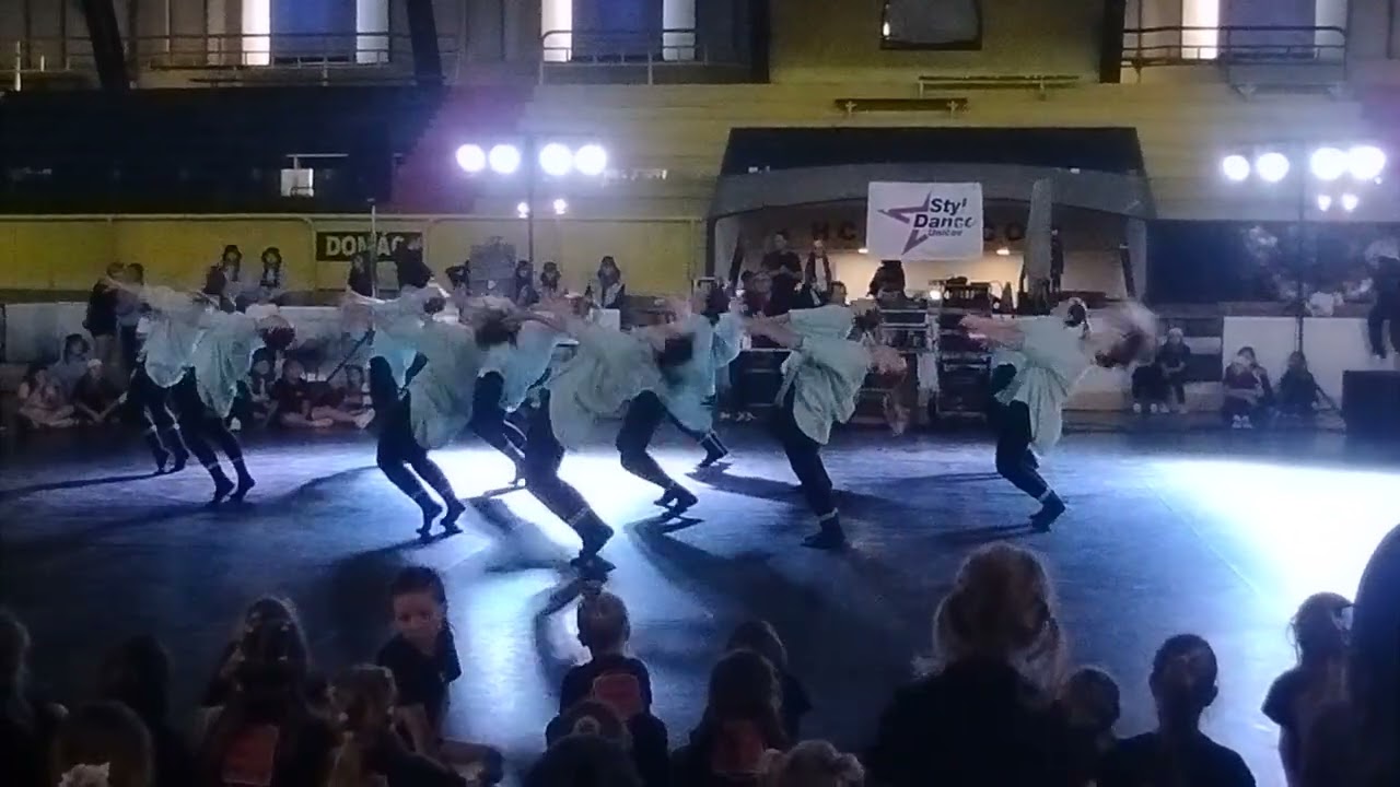 20 let Styl dance Uničov S Bára Tomancova/Zemanová a Anička Křístková