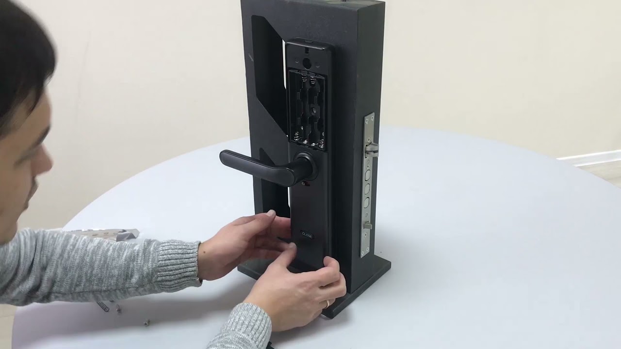 Электронный дверной замок PHILIPS EasyKey 7300