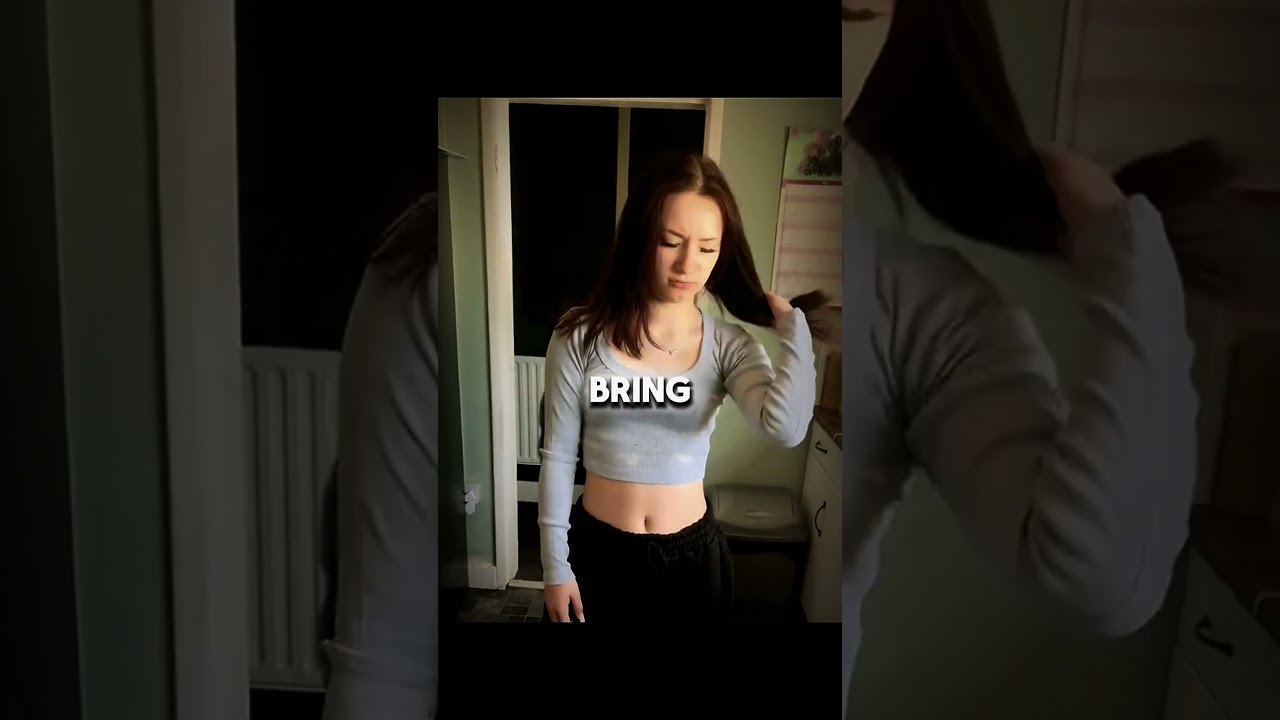 Angry Teen got kicked Out by her Mom because of her Bad behavior and now doesn't stop screaming...💔