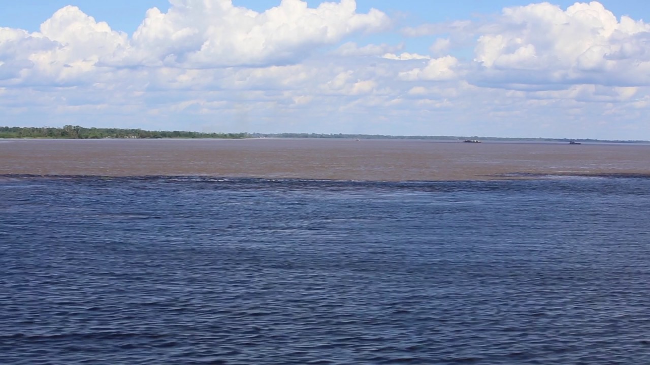 Brésil Ferry Manaus Santarèm Jour 1 Rencontre des eaux / Brazil Manaus Santarem Ferry Day 1