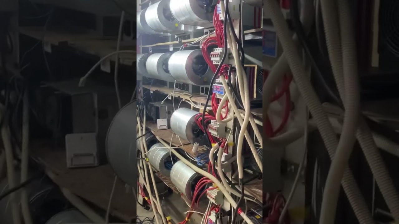 T21 190th installing noise reducers whatsapp (9717258339)for queries#btc #antminers #miningfarm#btc