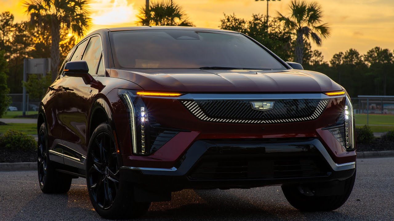AT NIGHT: 2025 Cadillac OPTIQ — Night Review, Night Drive EV