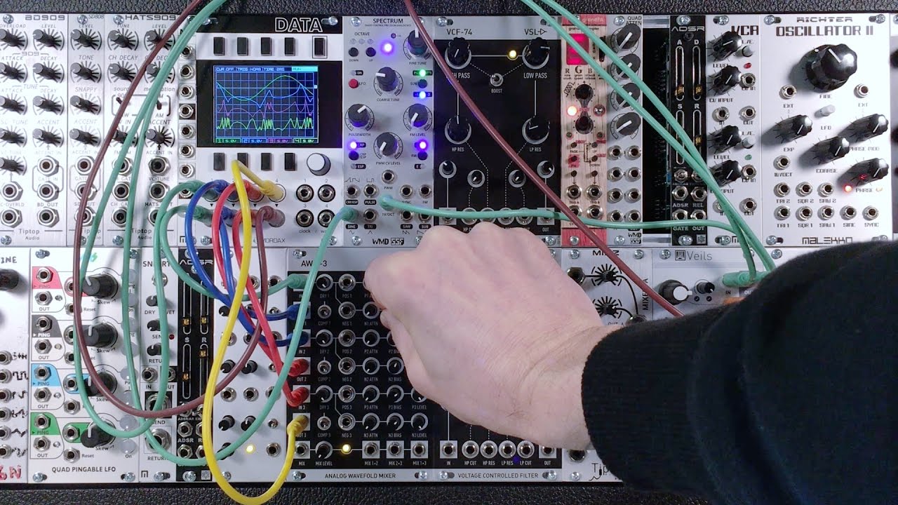 AWM-3 Demo #2 : Eurorack analog wavefold mixer module compression feature