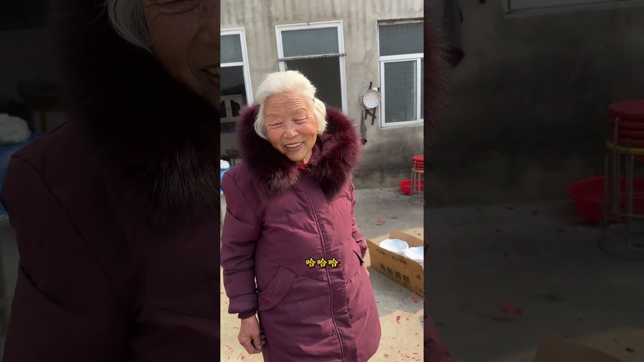 年初一爷爷奶奶请一个大家子吃饭给你们看看有多热闹😁😁😁#新农人计划2024 #农村的年味有多浓 #记录我的农村生活  #过年是一个家的团圆 #新年花式拜年大赏