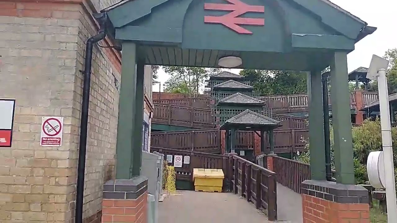 Gainsborough Lea Road Station