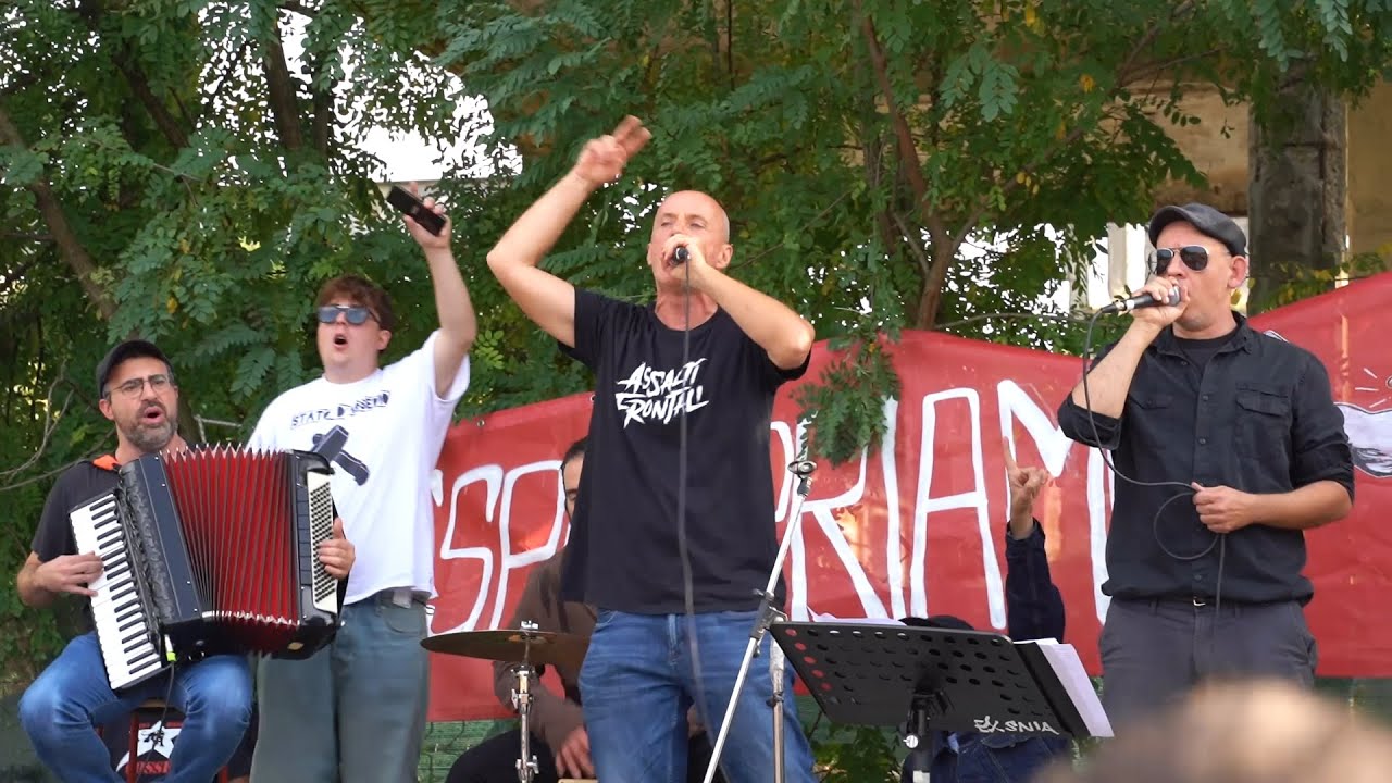 Assalti Frontali e il Muro del Canto - Il Lago Che Combatte (live al Lago Bullicante)