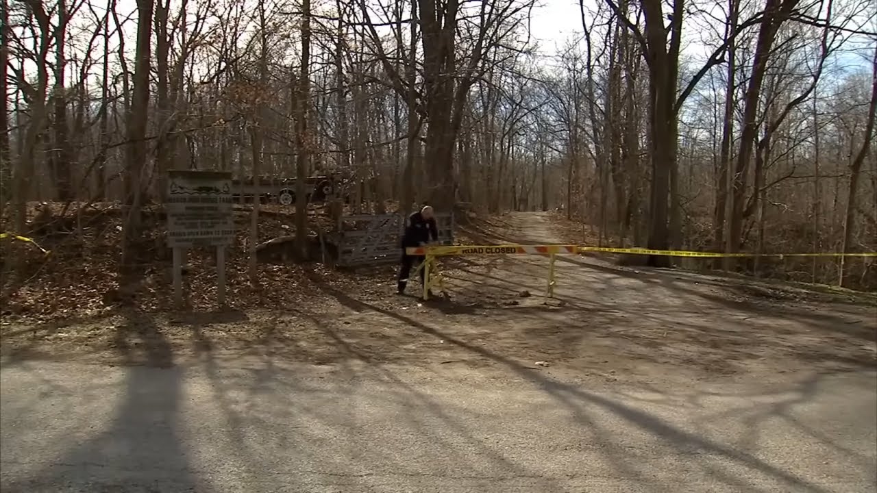 Jury sees graphic crime scene photos in Delphi murders trial | Noon update, Oct. 21, 2024