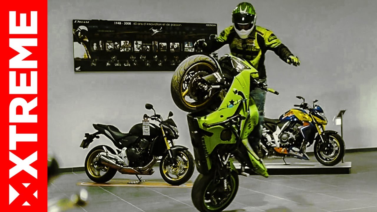 DRIFT & STUNT I Kidnapping à Moto !