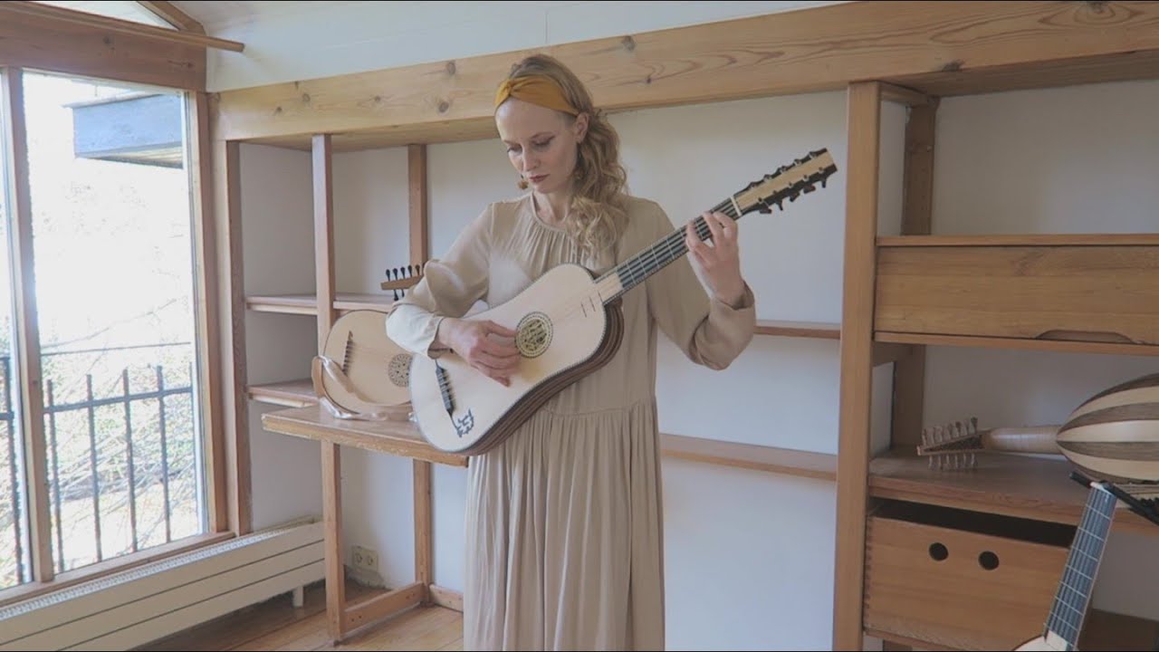 Ieva Baltmiskyte plays Jácaras  by Francisco Guerau on baroque guitar by Muzikkon