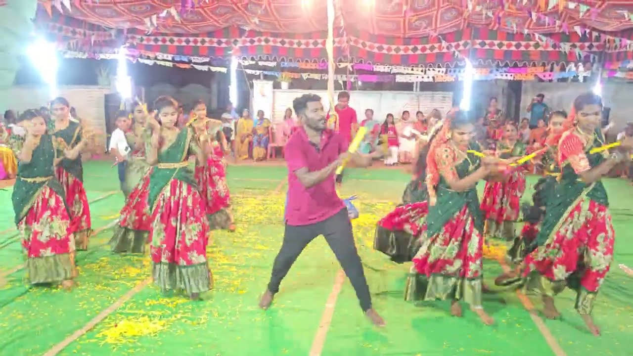 Chinni Chinni Ashalunna paruvaniki kolatam song |Number 9704016046|Bathinavari palli కోలాటం video's 