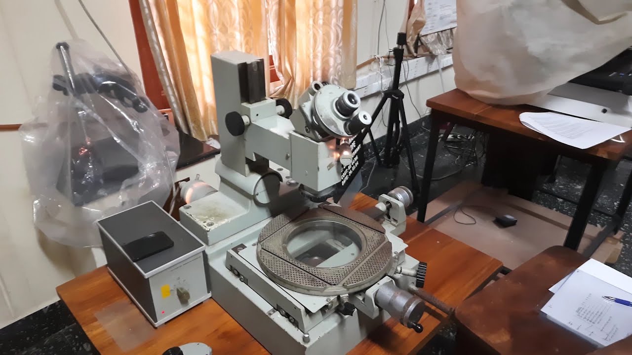 Measurements using tool makers microscope