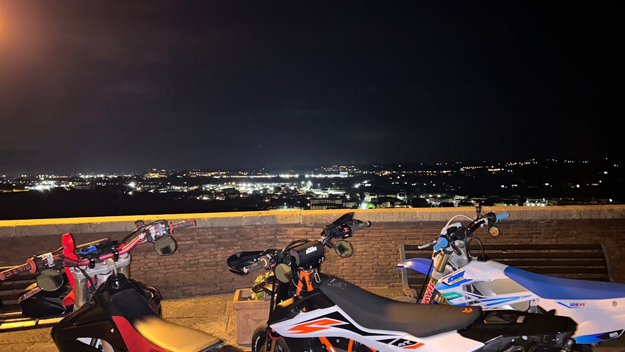 TM 125 SMR - GIRO IN CENTRO POST  MONTE SERRA