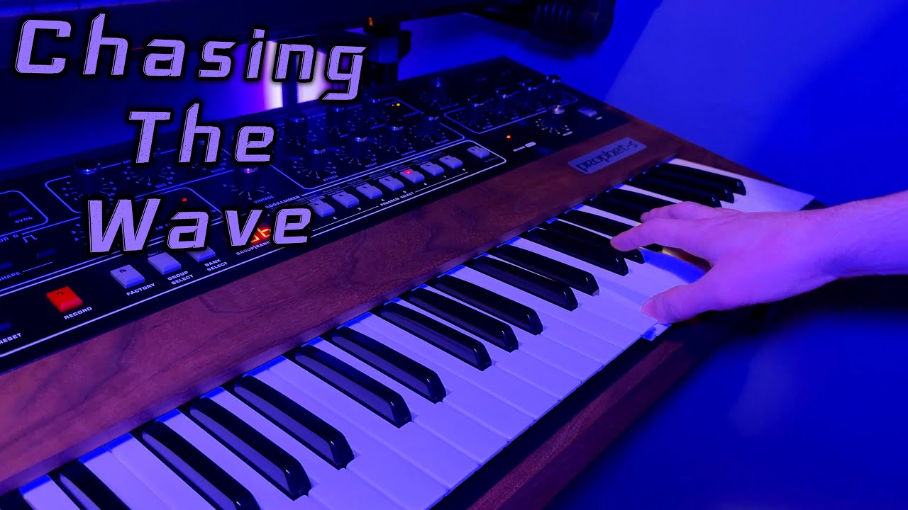 Luka Ray - Chasing The Wave | 80s Synthwave